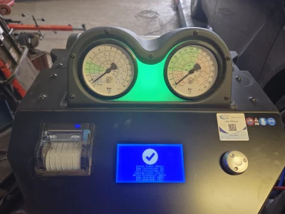Image Captioned: Green light for healthy charged aircon!