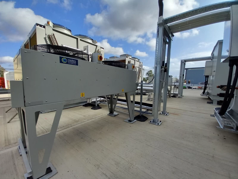 External refrigeration unit.