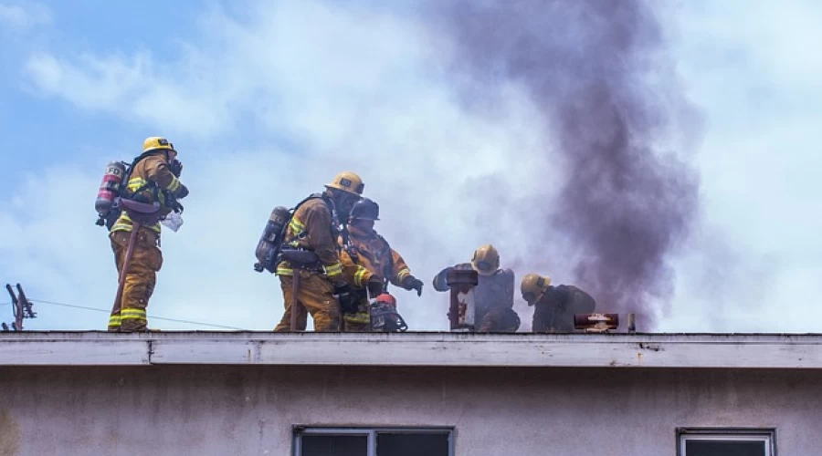 Dorset & Wiltshire Fire and Rescue Service - Smoke alarms save lives, act now