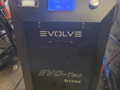 Image Captioned: The EVOLVE Eco-Tec R134A state of the art regas and diagnostics station.