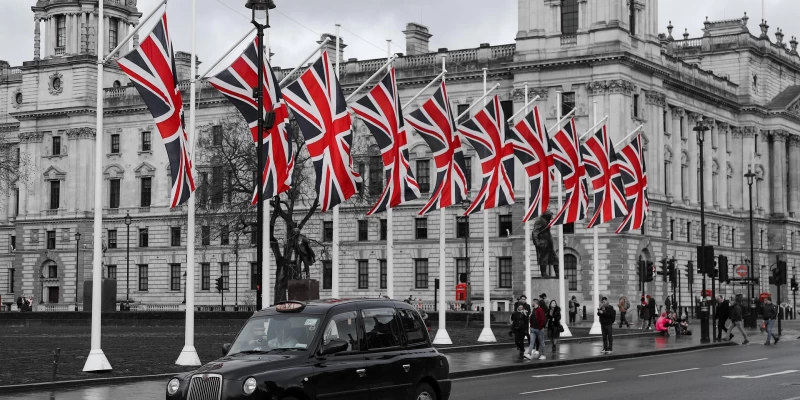 Private hire taxis excluded from VAT TOMS